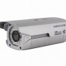 DS-2CC102P-IRA аналоговая видеокамера цветная в кожухе с ИК-подсветкой
