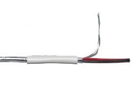 Кабель сигнальный ES-020-022 экранированный, применяется для охранных, пожарных и других слаботочных систем. Экран изготовлен из аллюминия и фольги и может использоваться в качестве третьей жилы. Для уменьшения влияния помех со стороны внешних электромагнитных воздействий экран следует заземлять. Иногда, при небольшой протяжённости линии, кабель ES-02S-022 применяется в системах видеонаблюдения (передача сигнала от камеры видеонаблюдения) и аудиоконтроля (передача сигнала от активного микрофона), а также для передачи питания от источника. ES-02S-022 поставляется в бухтах по 100 метров. Имеет сертификат пожарной безопасности № C-CN.ПБ08.А.00040. Кабель ES-02S-022 (по 100 м)
